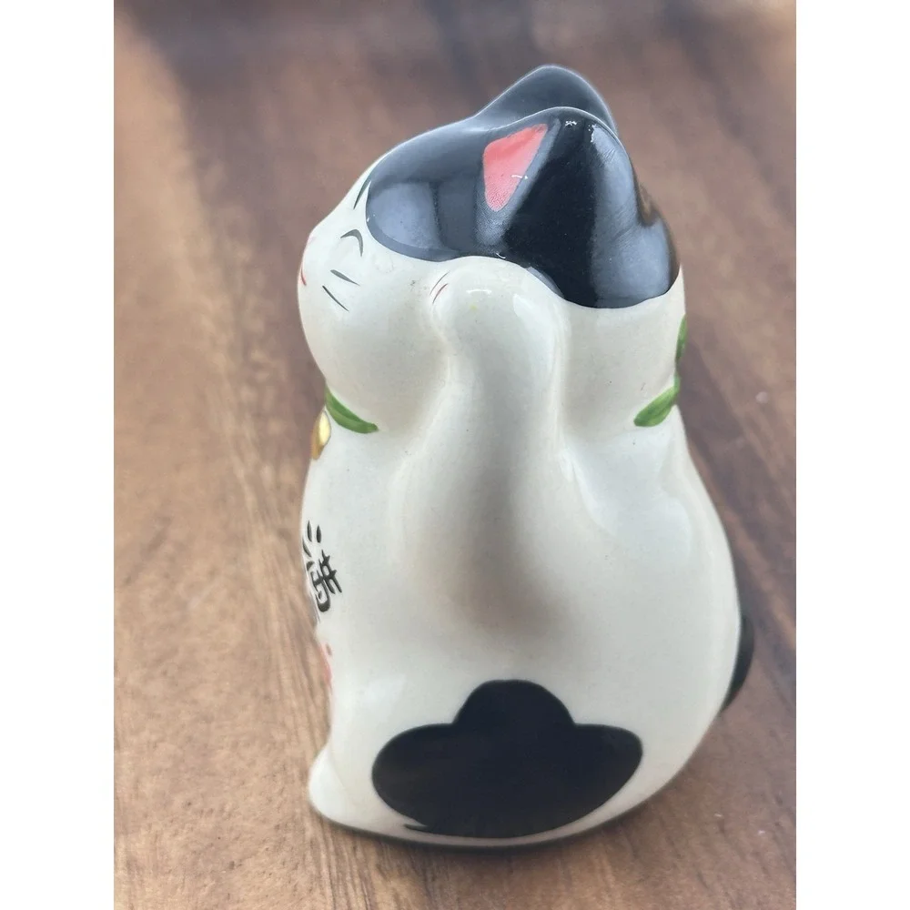 Pottery Maneki Neko Beckoning Lucky Cat JAPAN JAPANESE 2.75